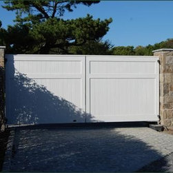 Cellular Vinyl Universal Board Gate - Outdoor Products