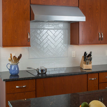 Grauer Transitional Kitchen