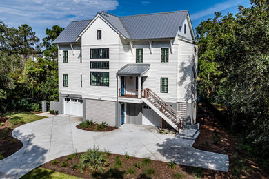 Exterior home photo in Charleston