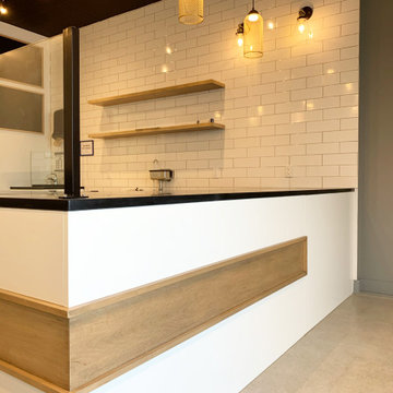 Ice Cream shop-Black Countertop with L type carpentry