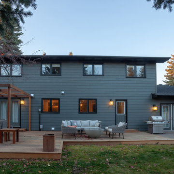 Exterior - Moutain Blue