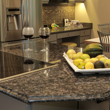 Kitchen Cabinet Reface - Richetti