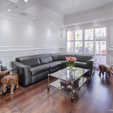 Filmmaker Interprets Luxury Yacht Interior in a 3-BR Home