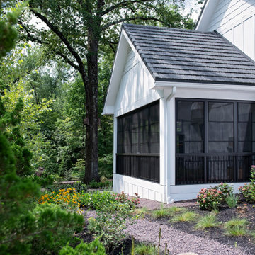 Modern Farmhouse - Ladue, MO