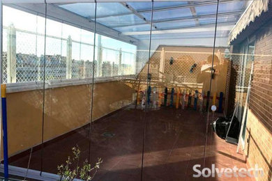 Vista exterior de cerramiento de techo en Madrid