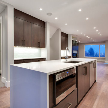 Sleek Executive Townhome with Rooftop Deck