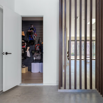Cupertino transform to a contemporary house