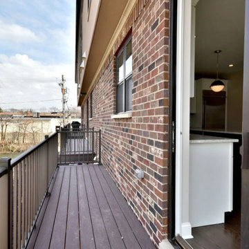 Beautiful Row-homes Ideally located in Downtown Arlington Heights