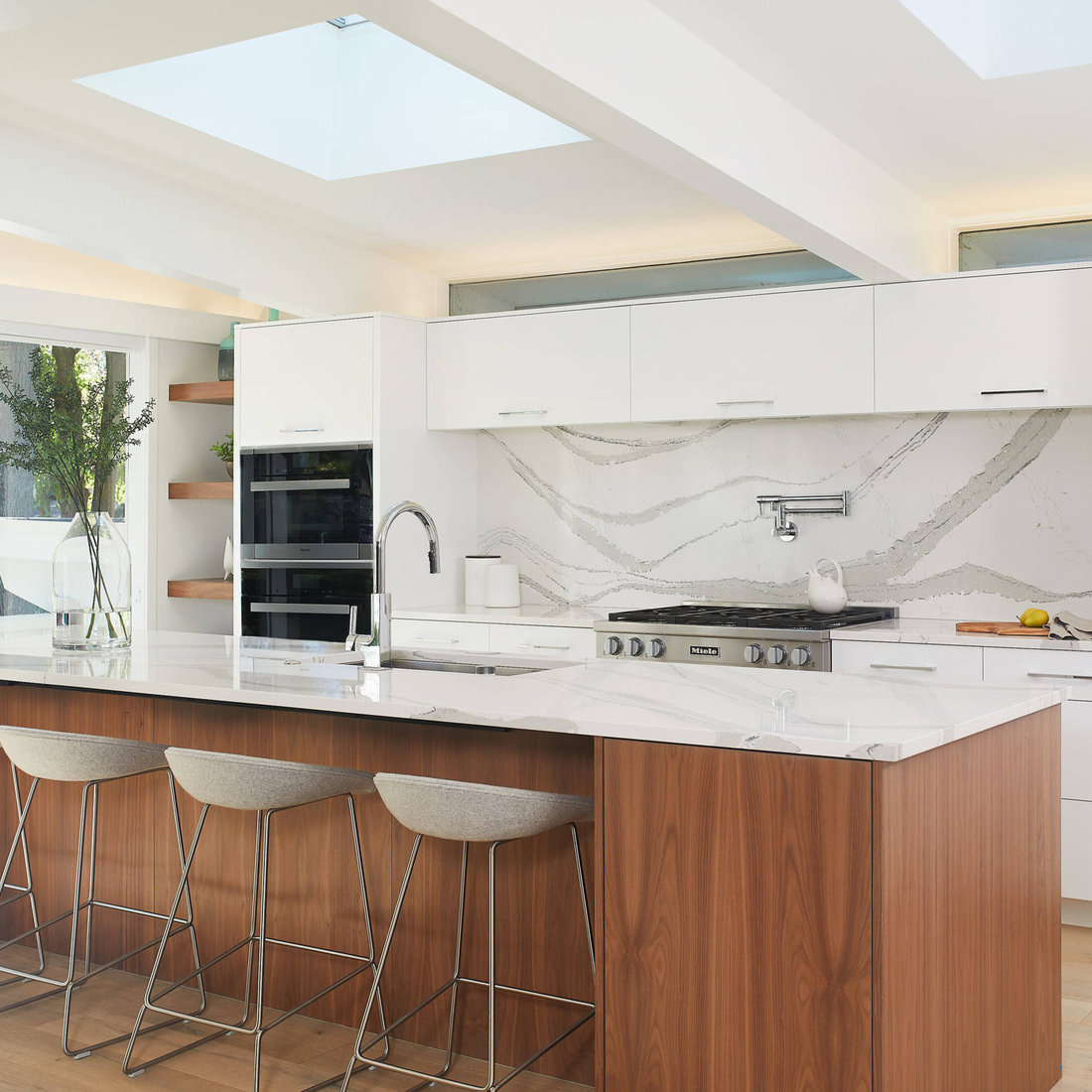 Manhattan Lane: Kitchen