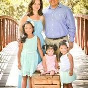 Yvettee Estrada's photo