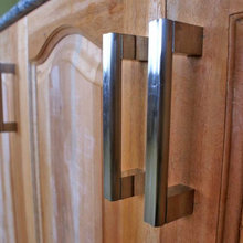 Cabinet handles and knobs