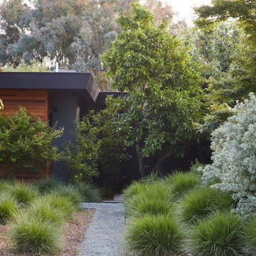 Sports Enthusiasts’ Hideaway by Klopf Architecture