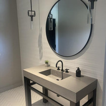 Lake House Guest Bath