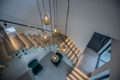 Minimalist staircase photo in Los Angeles