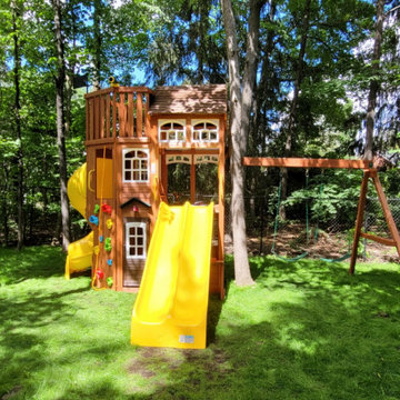 swing set/ play structure Assembly