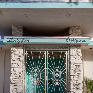 Mid-Century Charm in Vintage Las Vegas