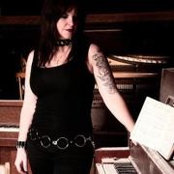 Shannon Lee's photo