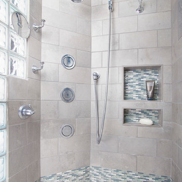 Light & Airy Contemporary Bath