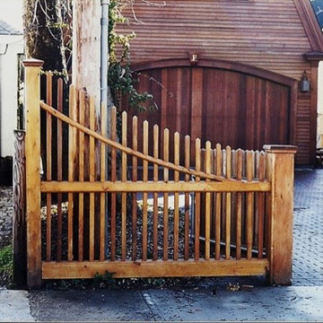 Natural Cedar Chestnut Hill Fence