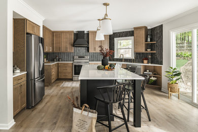 Kitchen - transitional kitchen idea in Charlotte