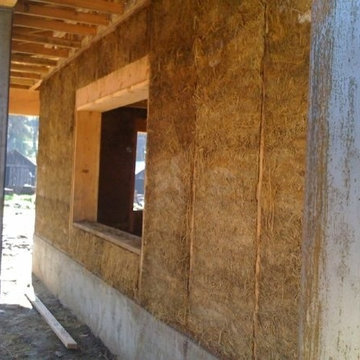 Clay slip walls