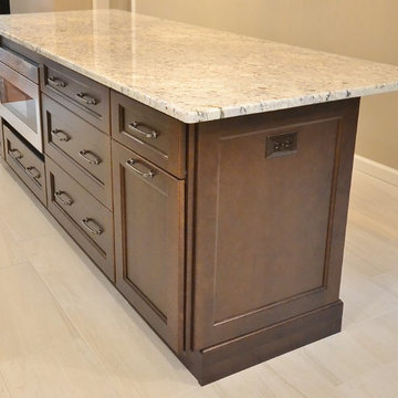 Builder Grade to Spacious Kitchen Centerpiece!