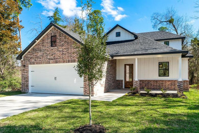 Arts and crafts exterior home photo in Houston