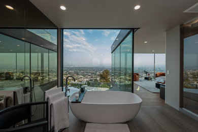 Bathroom - bathroom idea in Los Angeles
