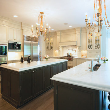 Traditional/Transitional Kitchen in Maple, Melted Brie and Vintage Truffl