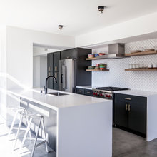 Kitchens With Peninsulas