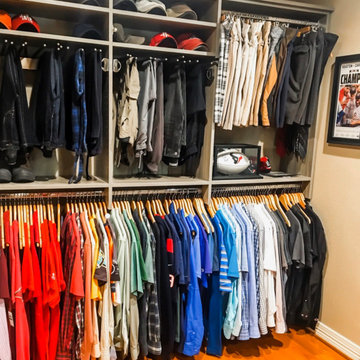 Master Closet - Raised Panel Campania - Rice Military, Houston, TX