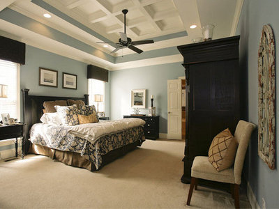 Traditional  Bedroom