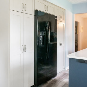 Stunning Transitional Hybrid Kitchen Remodel Done in a Two-Tone Color