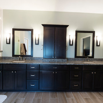 Deer Ridge Drive Master Bathroom