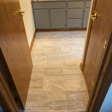 Marble shower & Porcelain Floor