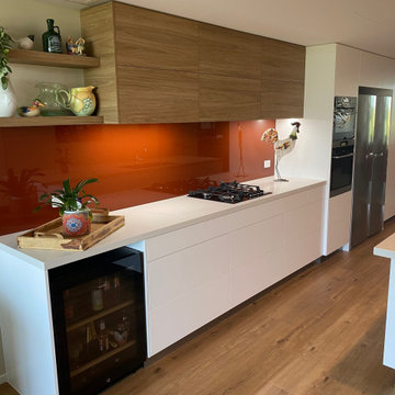 Sophisticated modern unit kitchen
