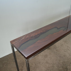 Walnut slab with resin - Products