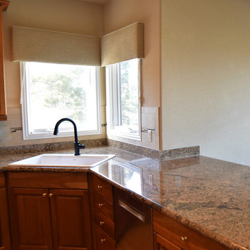 Castle Rock Diamond Ridge Estates Bay Window Cornices