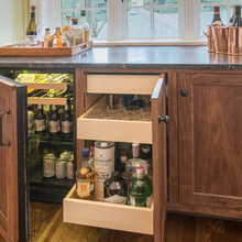 Bar cabinet