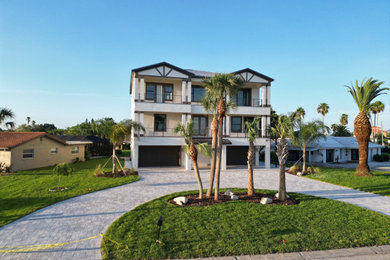 Inspiration for an exterior home remodel in Tampa