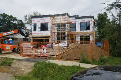 Example of a minimalist home design design in Toronto