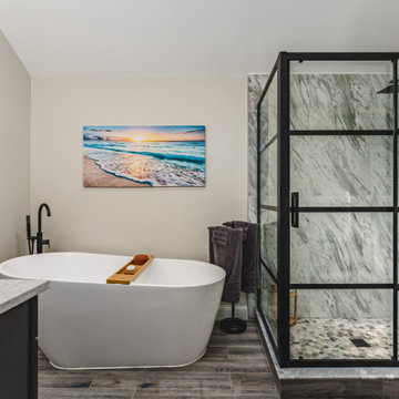 Linda's Bathroom