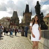 Tia Parekh's photo