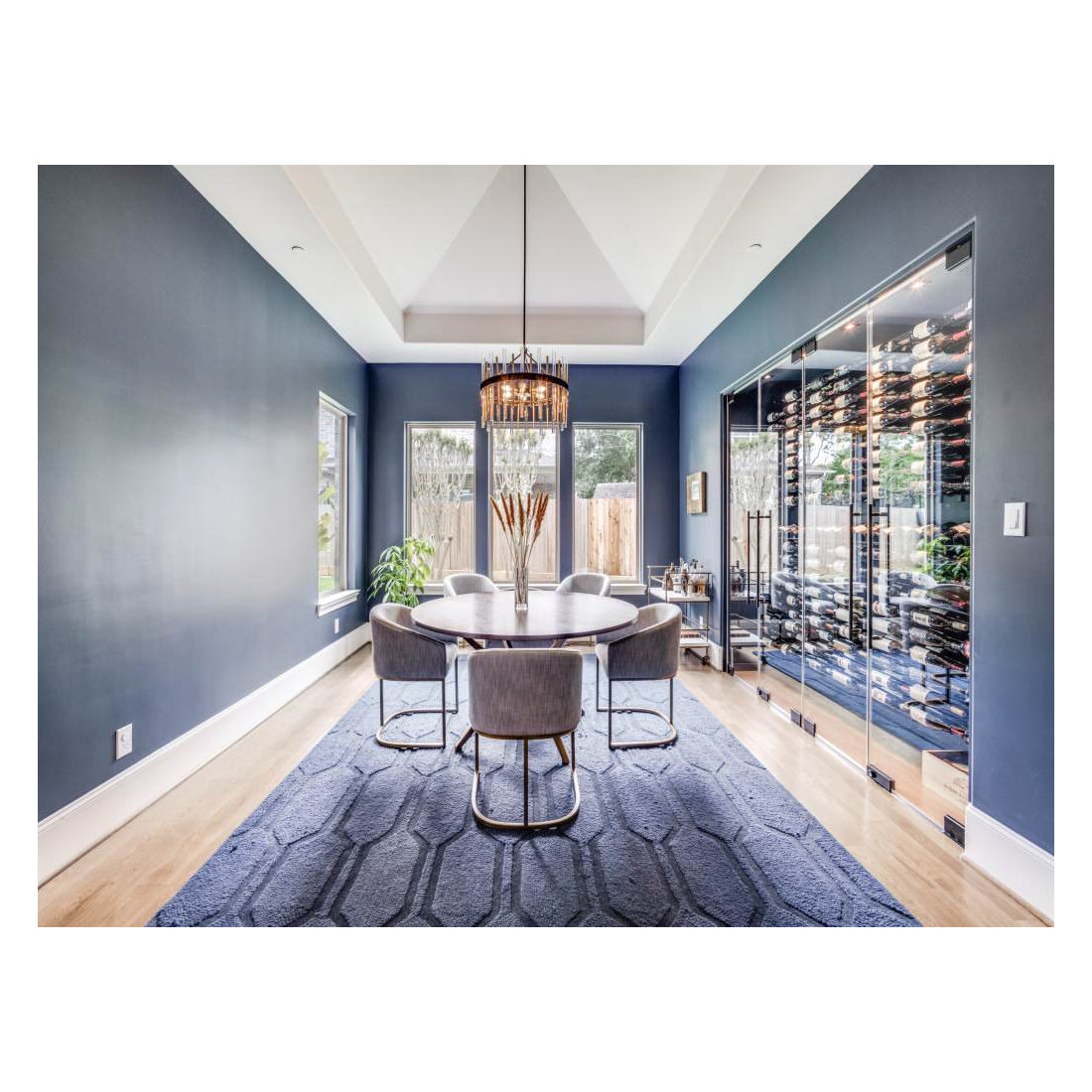 Chic Wine Alcove