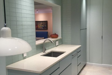 Inspiration for a modern kitchen remodel in New York