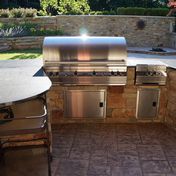 Outdoor Kitchens