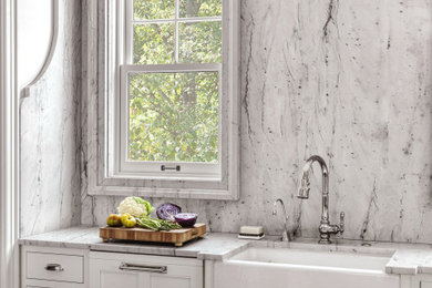 Inspiration for a kitchen remodel in St Louis