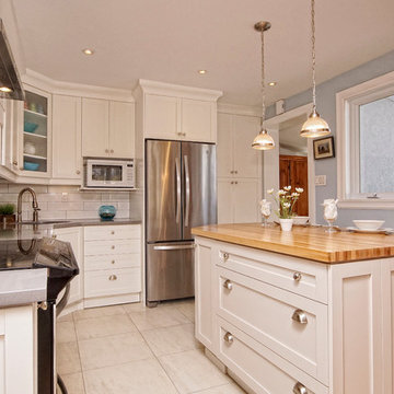 Bright and fonctional renovated kitchen-After