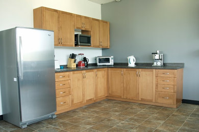 Home design - modern home design idea in Toronto