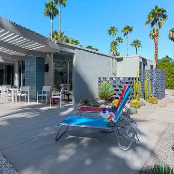 Fair Palms - Walkway to Master